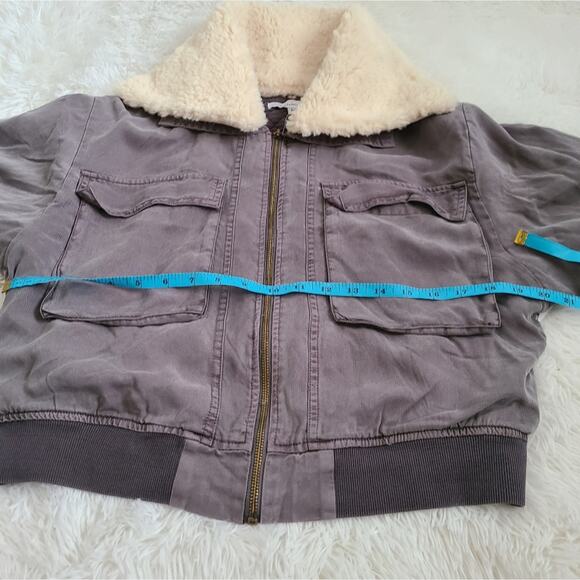 Young Fabulous & Broke Gray Earhart Faux Fur Full Zip Jacket NWT Women's Small - Picture 5 of 11